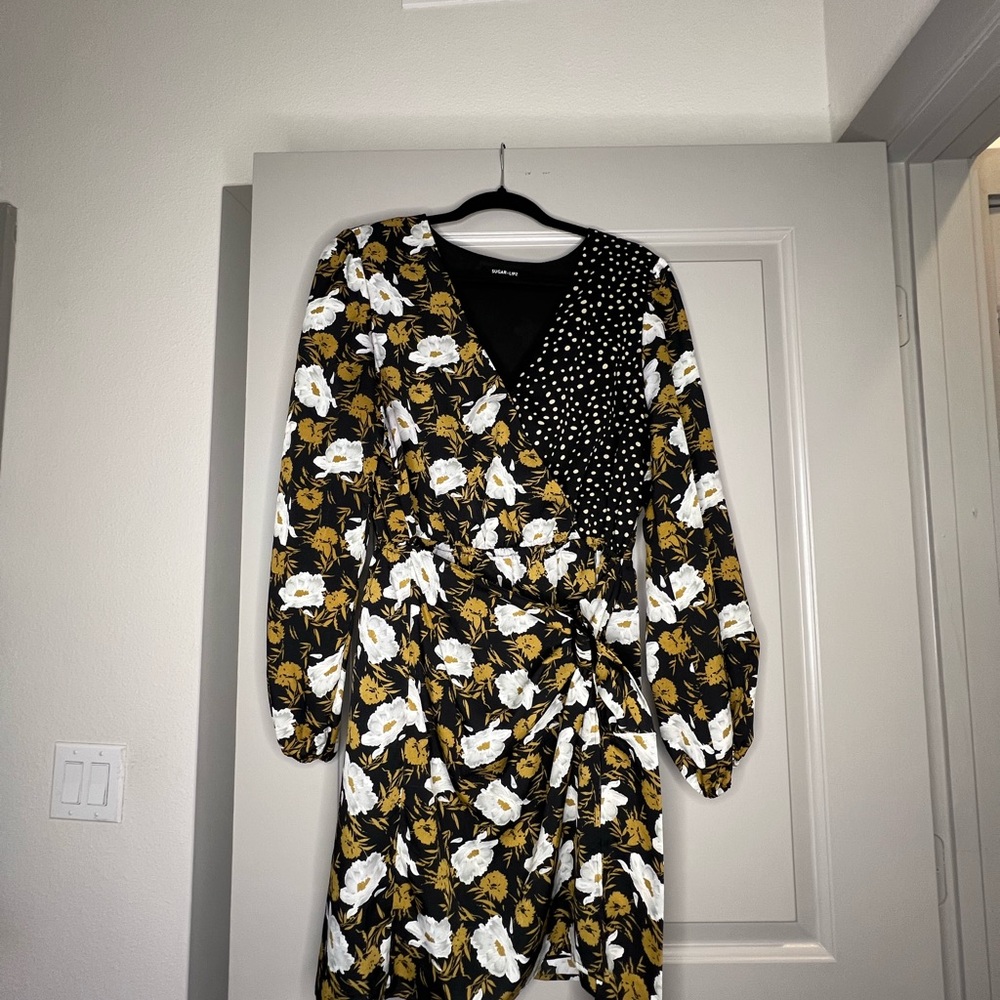 Sugarlips Black and Gold Floral Long Sleeve Dress
